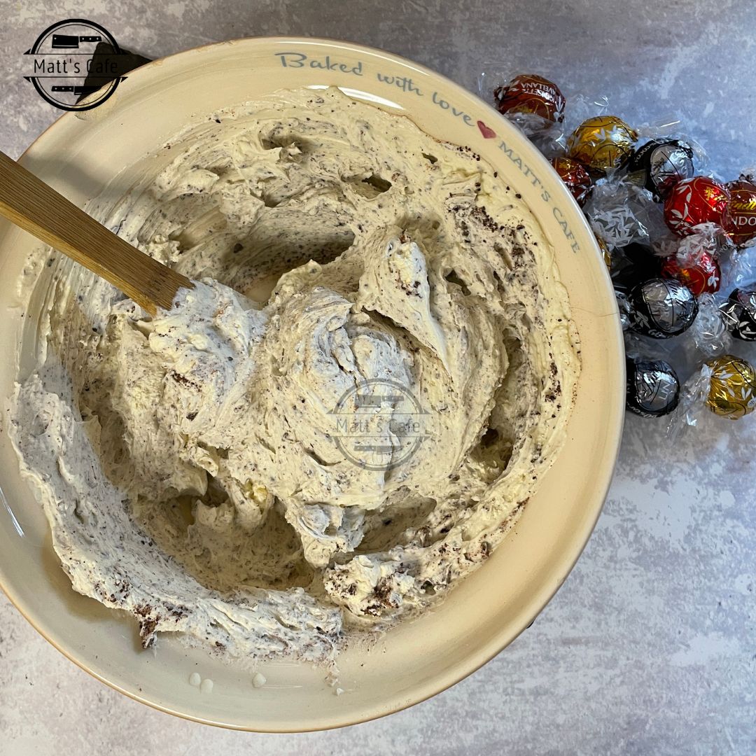 Lindt chocolate cheesecake recipe - cheesecake filling

